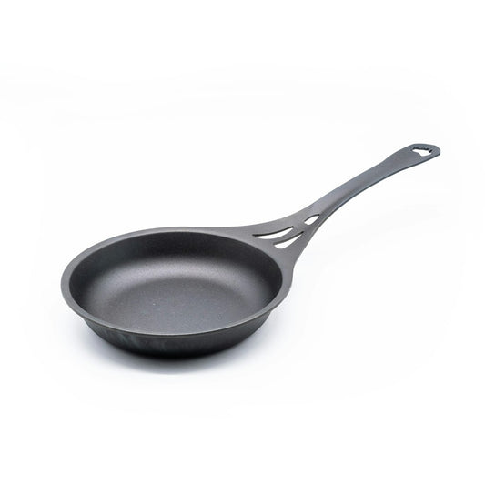 Solidteknics Iron Skillet