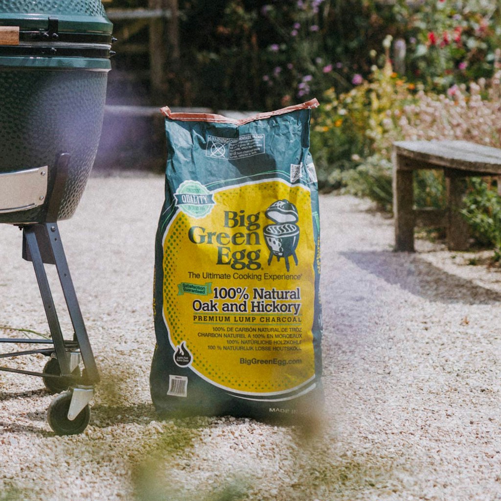 Big Green Egg Premium 100% Natural Oak & Hickory Lump Charcoal