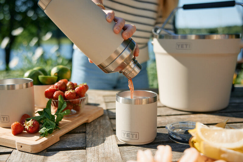YETI Rambler 20 oz Cocktail Shaker