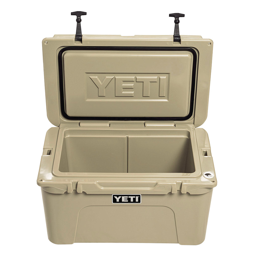 YETI Tundra 45 Tan - lid open