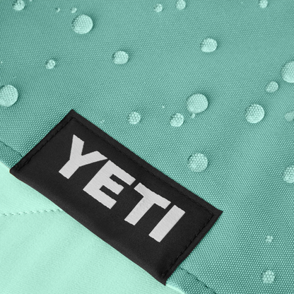 YETI Lowlands Blanket