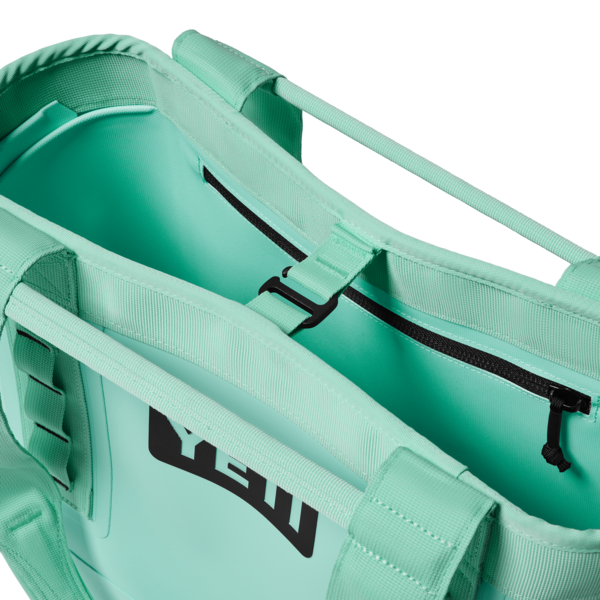 YETI Camino 20 Carryall