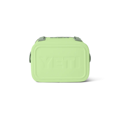YETI Hopper Flip 8